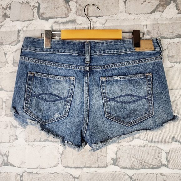 Abercrombie & Fitch Distressed Jean Denim Shorts Low Rise Button Fly Blue Size 8 - Picture 8 of 13